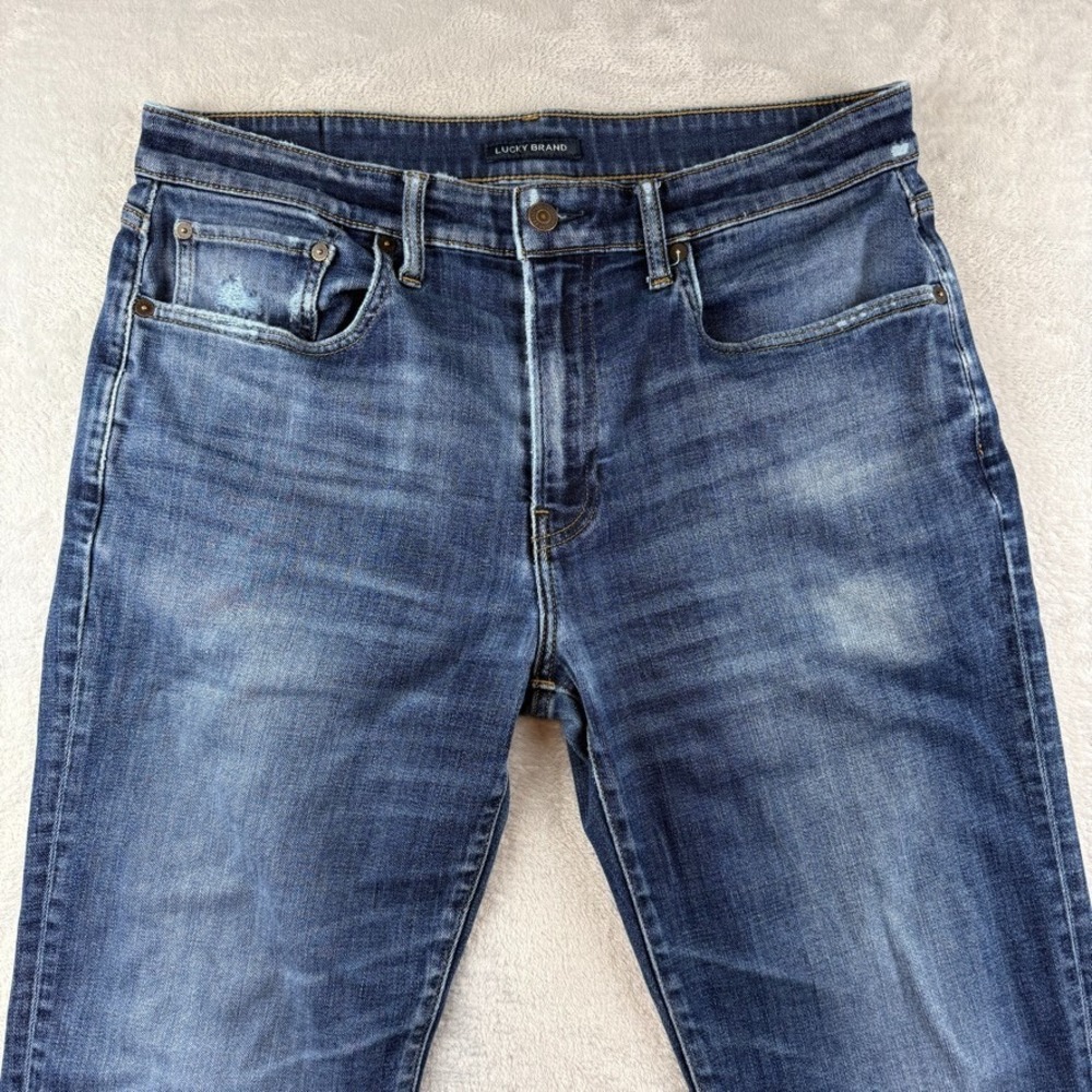 Lucky Brand Jeans Mens 34x32 Blue 223 Straight Leg Dark Wash Stretch Denim